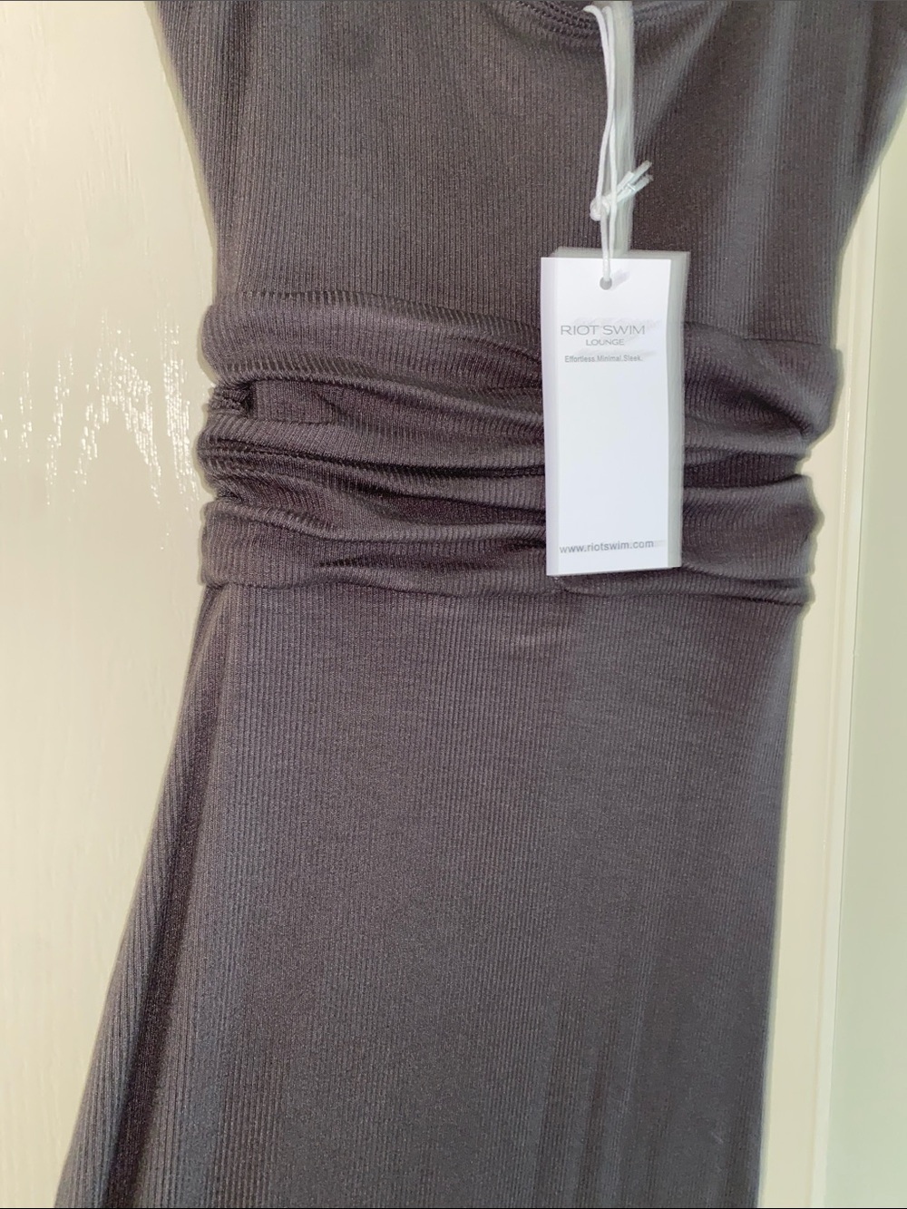 Riot Swim Roxi Ruched Tank
Dress Ribbed Ash Size XS - Picture 3 of 3